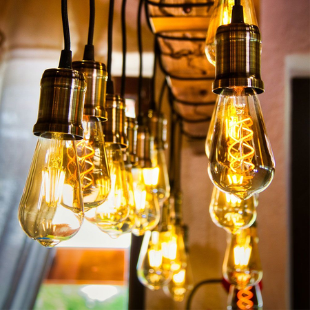 Żarówka LED Filament 4W 300lm 2200K E27 ciepła
