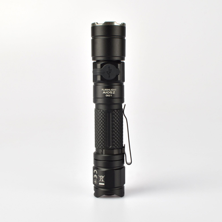 Latarka kompaktowa LED ZOOM 10W 650lm IP44 VLF-A105Z