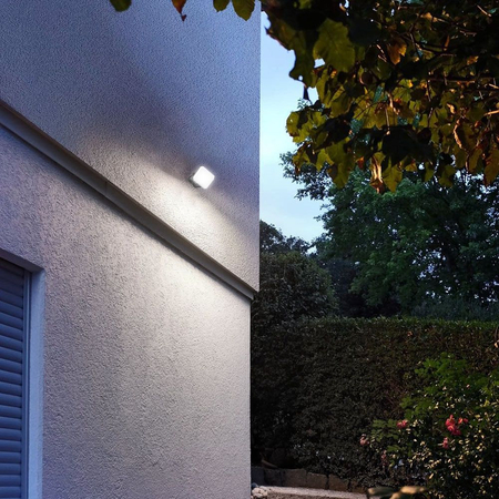 Naświetlacz reflektor LED VIDEX czarny halogen 5000K 950lm 10W IP65 IK07