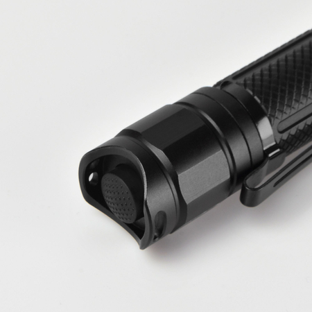 Latarka kompaktowa LED ZOOM 10W 650lm IP44 VLF-A105Z