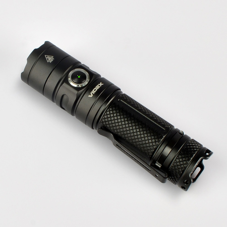 Latarka kompaktowa LED przenośna 20W 4000lm IP68 CREE VLF-A355C