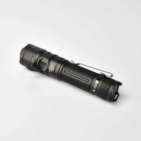 Latarka kompaktowa LED przenośna 20W 4000lm IP68 CREE VLF-A406